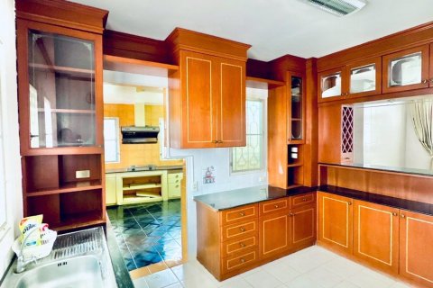 Haus in Pattaya, Thailand 4 Schlafzimmer № 152480 - Foto 18