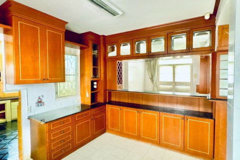 Haus in Pattaya, Thailand 4 Schlafzimmer № 152480 - Foto 11