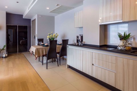 Condominio de 2 dormitorios en Watthana, Bangkok, Tailandia № 48041 - foto 7