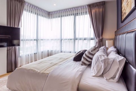 Condominio de 2 dormitorios en Watthana, Bangkok, Tailandia № 48041 - foto 17