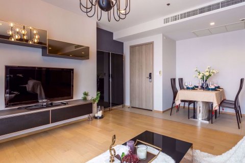 Condominio de 2 dormitorios en Watthana, Bangkok, Tailandia № 48041 - foto 11