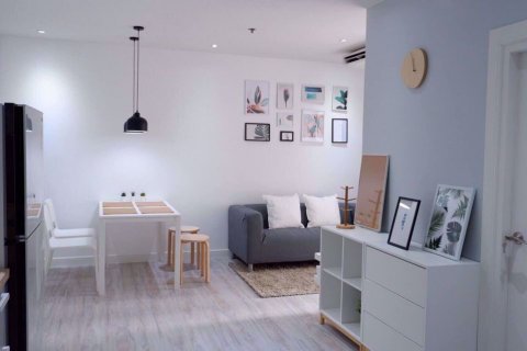 Condominio de 2 dormitorios en Ratchathewi, Bangkok, Tailandia № 48044