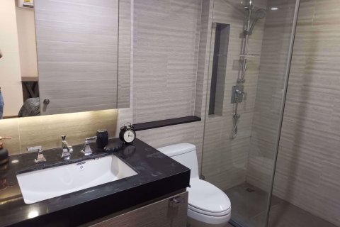 Condominio de 1 dormitorio en Pathum Wan, Bangkok, Tailandia № 48047 - foto 4