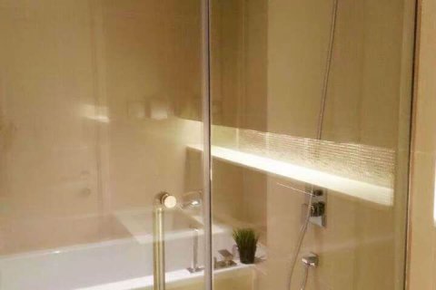Condominio de 1 dormitorio en Watthana, Bangkok, Tailandia № 48045 - foto 6