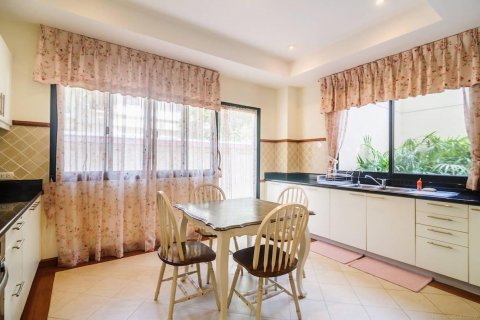 Casa de 4 dormitorios en Bang Tao, Tailandia № 3315 - foto 15