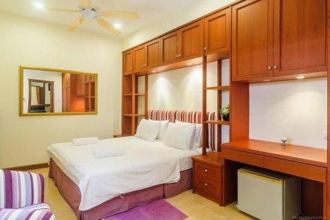 Casa de 4 dormitorios en Bang Tao, Tailandia № 3315 - foto 17