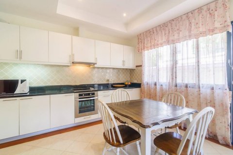 Casa de 4 dormitorios en Bang Tao, Tailandia № 3315 - foto 16
