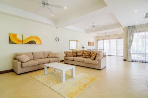 Casa de 4 dormitorios en Bang Tao, Tailandia № 3315 - foto 10