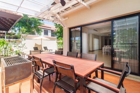 Casa de 4 dormitorios en Bang Tao, Tailandia № 3315 - foto 8