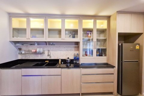 Condo in Watthana, Bangkok, Thailand, 2 bedrooms № 47599 - photo 4