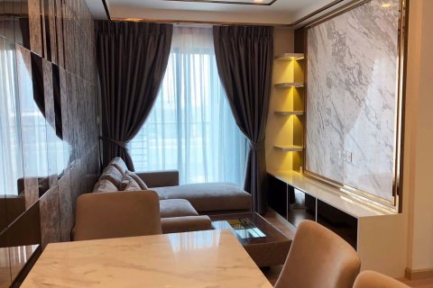 Condo à Bang Khen, Bangkok, Thaïlande, 2 chambres  № 47601