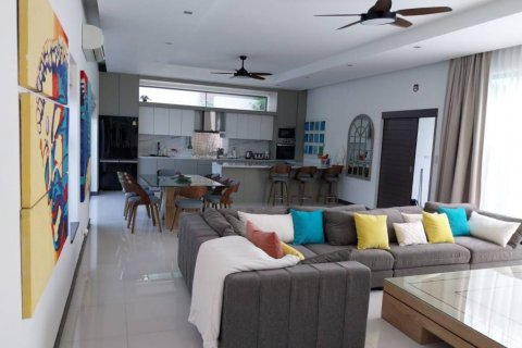Chalet de 4 dormitorios en Phuket, Tailandia № 117380 - foto 5
