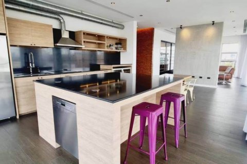 Condominio de 2 dormitorios en Bangkok, Tailandia № 143035 - foto 10