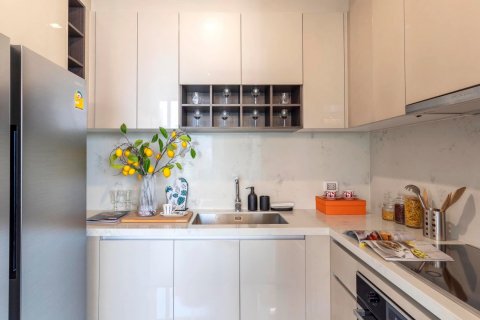 Condominio de 2 dormitorios en Bangkok, Tailandia № 143035 - foto 9