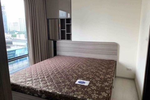 Condominio de 2 dormitorios en Ratchathewi, Bangkok, Tailandia № 50905 - foto 4