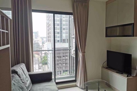 Condominio de 2 dormitorios en Ratchathewi, Bangkok, Tailandia № 50905 - foto 2