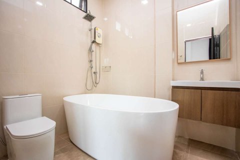 Casa de 3 dormitorios en Chiang Mai, Tailandia № 133391 - foto 15