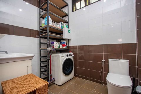 Casa de 3 dormitorios en Chiang Mai, Tailandia № 133391 - foto 10