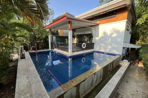 Casa de 3 dormitorios en Chiang Mai, Tailandia № 133391 - foto 23
