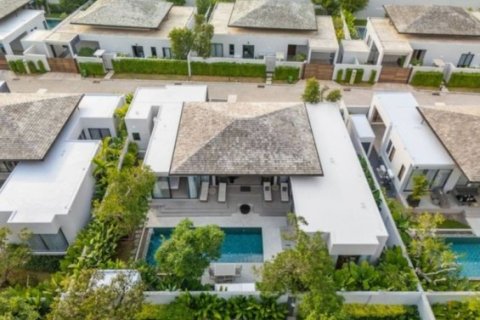 Villa in Phuket, Thailand 4 bedrooms № 191080