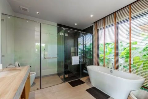 Chalet de 4 dormitorios en Phuket, Tailandia № 191080 - foto 20