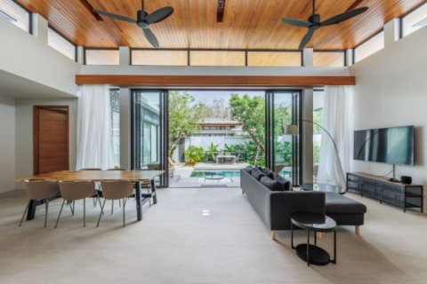 Chalet de 4 dormitorios en Phuket, Tailandia № 191080 - foto 4