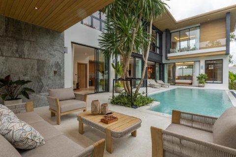 Chalet de 5 dormitorios en Chalong, Tailandia № 191082 - foto 4