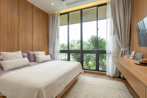 Chalet de 5 dormitorios en Chalong, Tailandia № 191082 - foto 23