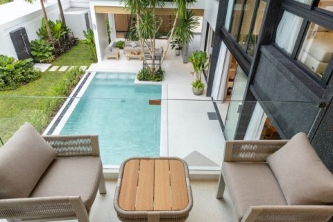 Chalet de 5 dormitorios en Chalong, Tailandia № 191082 - foto 22