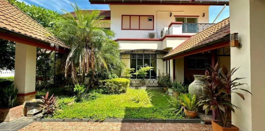 Casa de 6 dormitorios en Hang Dong, Tailandia № 155294