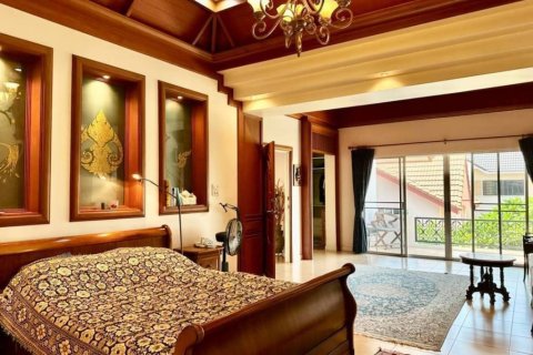Casa de 6 dormitorios en Hang Dong, Tailandia № 155294 - foto 8