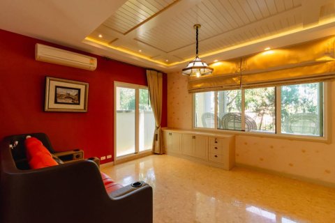 Chalet de 3 dormitorios en Cha-am, Tailandia № 155288 - foto 7