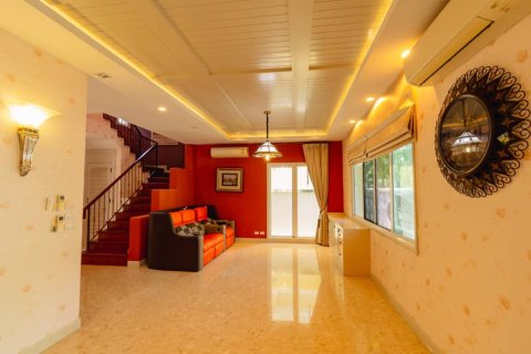 Chalet de 3 dormitorios en Cha-am, Tailandia № 155288 - foto 6