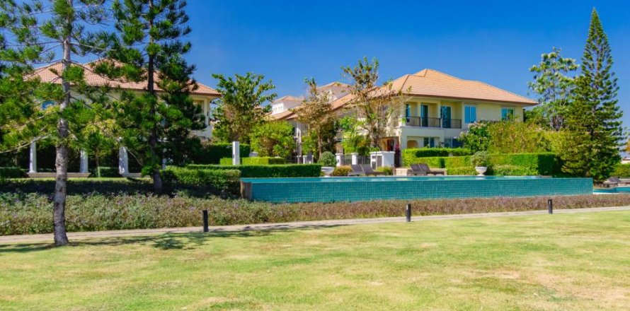 Chalet de 3 dormitorios en Cha-am, Tailandia № 155288