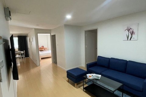 Condominio de 2 dormitorios en Khlong Toei, Bangkok, Tailandia № 173560 - foto 4