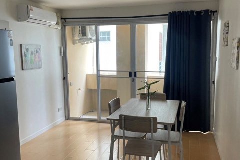 Condominio de 2 dormitorios en Khlong Toei, Bangkok, Tailandia № 173560 - foto 14
