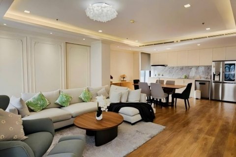 Condominio de 3 dormitorios en Bangkok, Tailandia № 233613