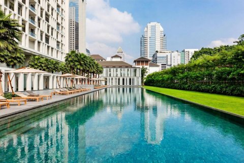 Condominio de 4 dormitorios en Bangkok, Tailandia № 233615 - foto 13