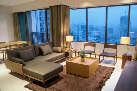 Condo in Bangkok, Thailand, 2 bedrooms  № 233614