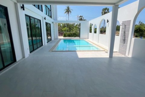 Chalet de 4 dormitorios en Pran Buri, Tailandia № 222526 - foto 13