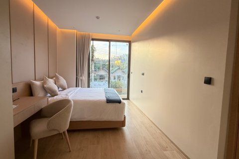 Condo sur Surin Beach, Thaïlande, 2 chambres  № 222523