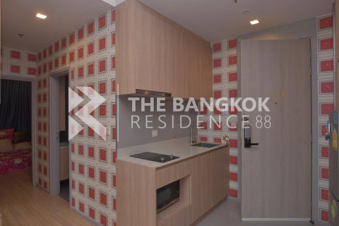 Eigentumswohnung in Bangkok, Thailand, 2 Schlafzimmer № 188203 - Foto 8