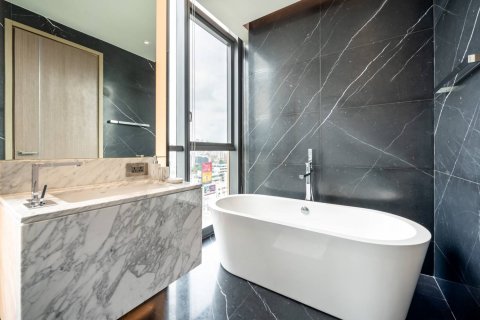 Condominio de 2 dormitorios en Bangkok, Tailandia № 180841 - foto 21