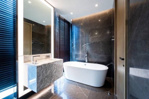 Condominio de 2 dormitorios en Bangkok, Tailandia № 180839 - foto 17