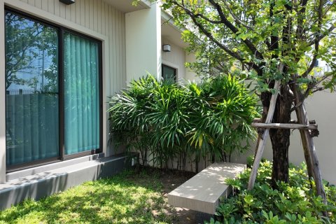 Chalet de 4 dormitorios en Pattaya, Tailandia № 167112 - foto 2
