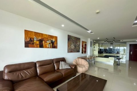 Apartamento de 2 habitaciones en Pattaya, Tailandia № 167106 - foto 11