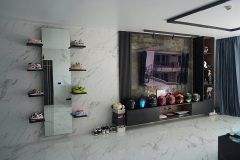 Apartamento de 2 habitaciones en Pattaya, Tailandia № 167106 - foto 3