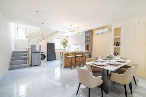 Chalet de 6 dormitorios en Pattaya, Tailandia № 162890 - foto 4