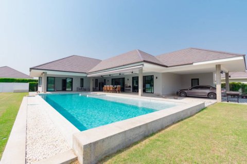 Chalet de 3 dormitorios en Pran Buri, Tailandia № 162888 - foto 3