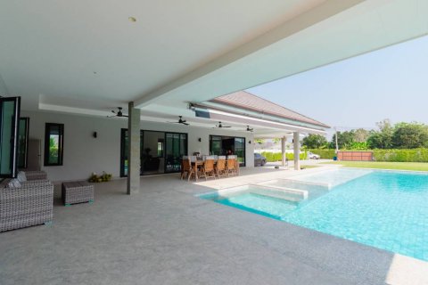 Chalet de 3 dormitorios en Pran Buri, Tailandia № 162888 - foto 4